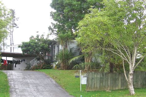 Photo of property in 104 Kemp Road, Massey, Auckland, 0614