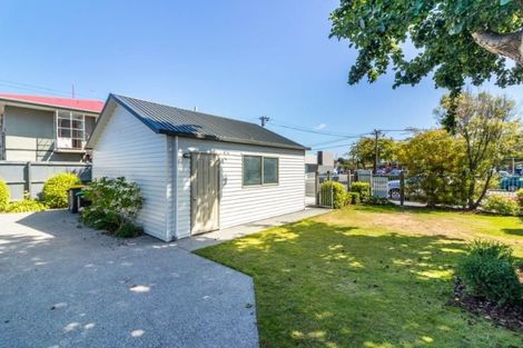 Photo of property in 12 Beckford Road, Saint Martins, Christchurch, 8022