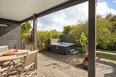 Photo of property in 31 Meadow Drive, Whitianga, 3510