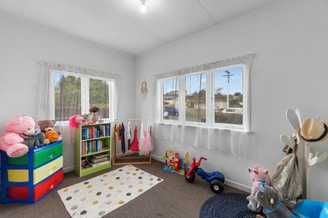 Photo of property in 18 Walsh Street, Forest Lake, Hamilton, 3200