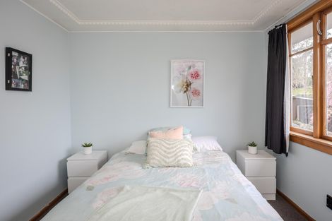 Photo of property in 18 Oxford Street, Holmes Hill, Oamaru, 9401