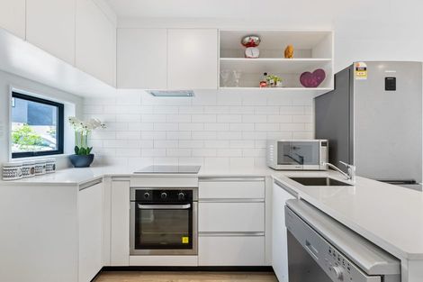 Photo of property in 3 Ivy Nola Way, Henderson, Auckland, 0612