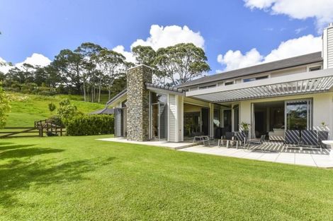 Photo of property in 100 Hobson Road, Lucas Heights, Auckland, 0632