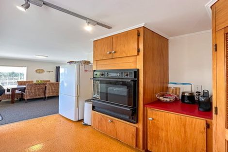 Photo of property in 1/1 Nigel Road, Browns Bay, Auckland, 0630