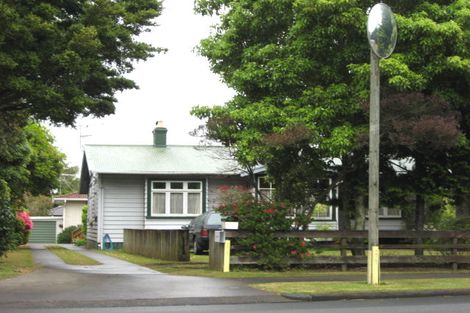 Photo of property in 2/60 Beach Road, Pahurehure, Papakura, 2113