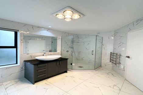 Photo of property in 6c St Catherine Crescent, West Harbour, Auckland, 0618