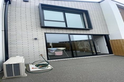 Photo of property in 2/325 Lincoln Road, Addington, Christchurch, 8024