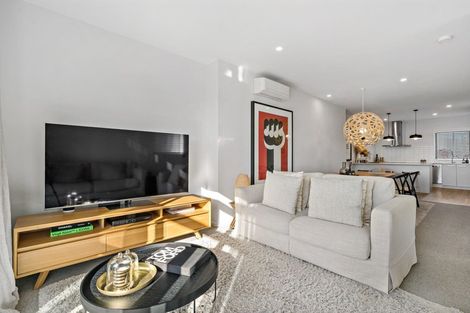 Photo of property in 4 Tahuhu Road, Mount Wellington, Auckland, 1062