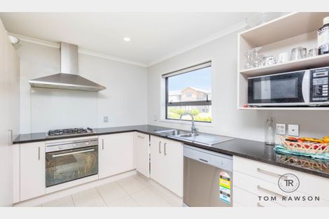 Photo of property in 13 Hirimate Place, Flat Bush, Auckland, 2019
