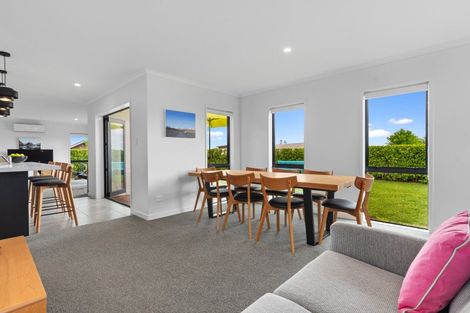 Photo of property in 2 Shea Lane, Pyes Pa, Tauranga, 3112