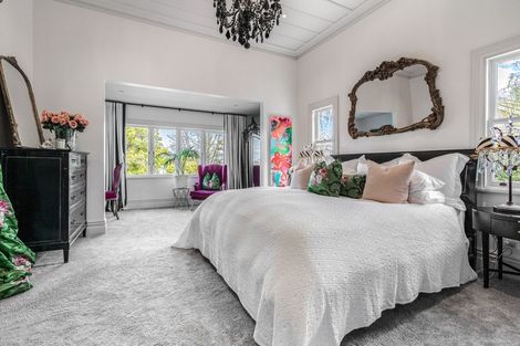 Photo of property in 290 Jervois Road, Herne Bay, Auckland, 1011