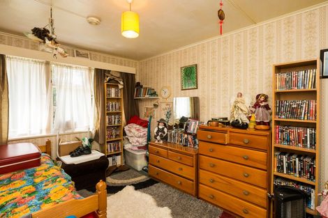 Photo of property in 30 Seddon Street, Takaro, Palmerston North, 4412