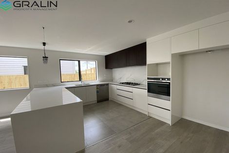 Photo of property in 2b Grandison Crescent, New Lynn, Auckland, 0600