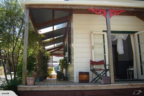 Photo of property in 9 Brewster Street, Bluff Hill, Napier, 4110