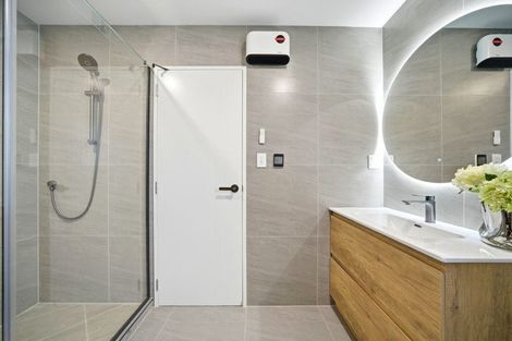 Photo of property in 15 Nerita Place, Long Bay, 0630