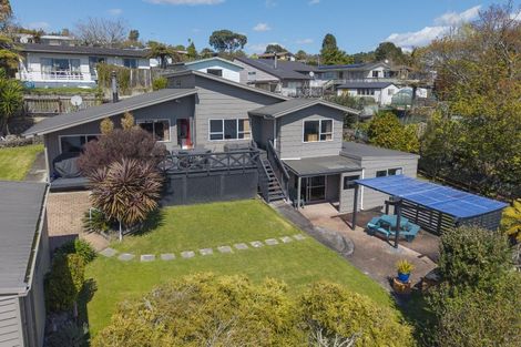 Photo of property in 24 Cumberland Crescent, Welcome Bay, Tauranga, 3112