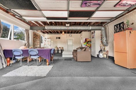 Photo of property in 6 Youngs Road, Papakura, 2110