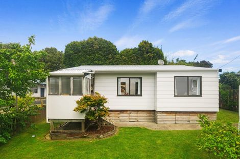 Photo of property in 1/4 Grainger Road, Te Atatu South, Auckland, 0610