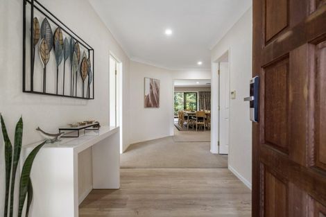 Photo of property in 27 Hogarth Rise, West Harbour, Auckland, 0618