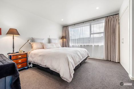 Photo of property in 10a Helvetia Grove, Naenae, Lower Hutt, 5011