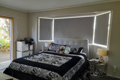 Photo of property in 13 Evans Road, Glen Eden, Auckland, 0602