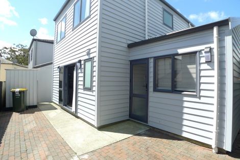 Photo of property in 28 Rakich Place, Henderson, Auckland, 0612