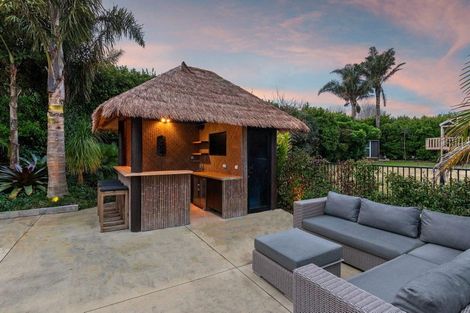 Photo of property in 181 Old North Road, Kumeu, 0892