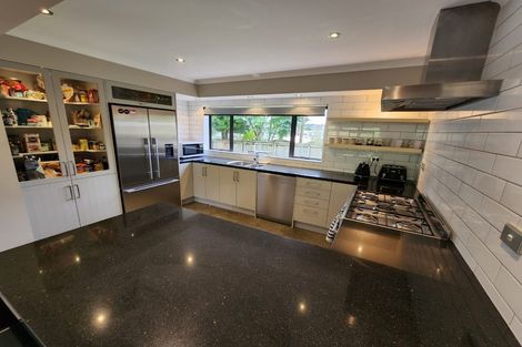 Photo of property in 12 The Glade South, Pukekohe, 2120