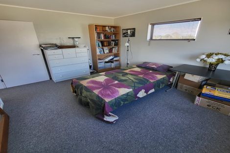 Photo of property in 1 Watts Street, Waipawa, 4210