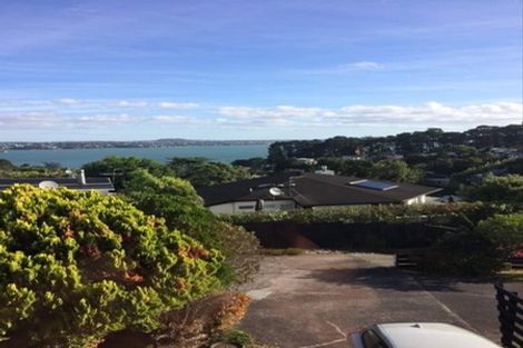 Photo of property in 2/22 Mariposa Crescent, Birkenhead, Auckland, 0626