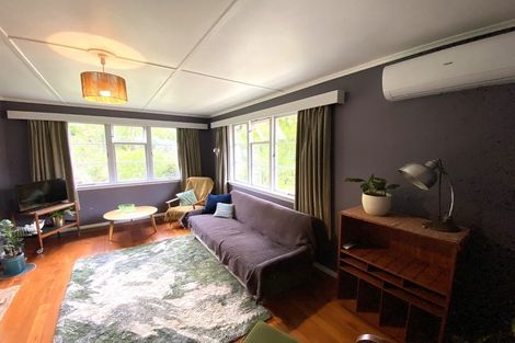 Photo of property in 12 Stokes Crescent, Maeroa, Hamilton, 3200