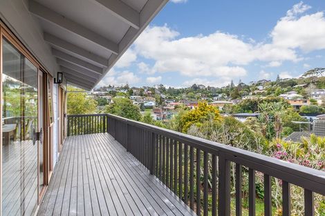 Photo of property in 47 Stapleford Crescent, Browns Bay, Auckland, 0630