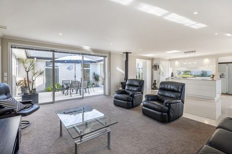 Photo of property in 37 Sanderlane Drive, Motueka, 7120