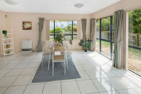 Photo of property in 7 Gresford Place, Churton Park, Wellington, 6037