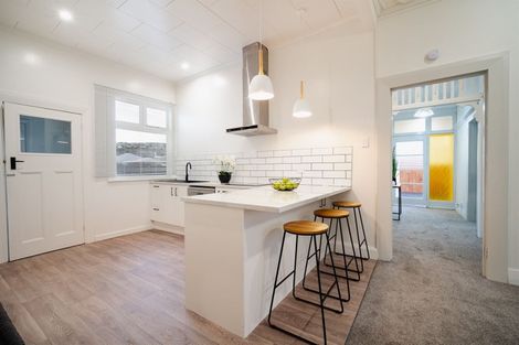 Photo of property in 14 Kings Avenue, Saint Kilda, Dunedin, 9012