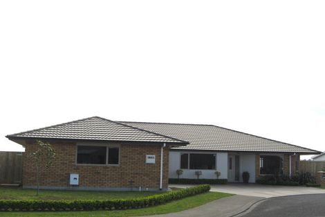 Photo of property in 15 Horizon Heights, Whalers Gate, New Plymouth, 4310