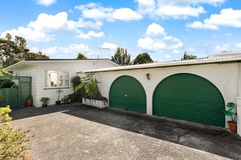 Photo of property in 43 Neal Avenue, Glenfield, Auckland, 0629