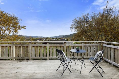 Photo of property in 1/21 Roband Crescent, Brown Owl, Upper Hutt, 5018