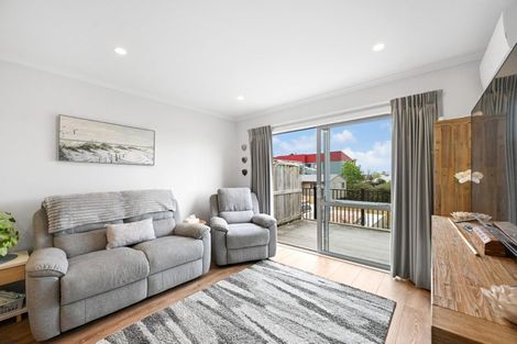 Photo of property in 10/19 Ruakiwi Road, Hamilton Lake, Hamilton, 3204