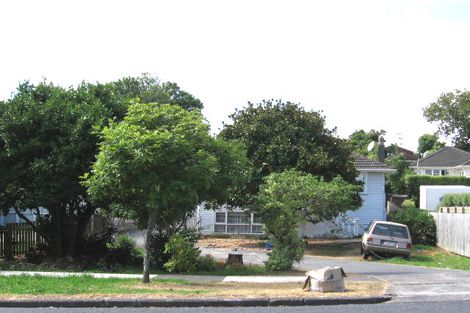 Photo of property in 6 Arahoe Road, New Lynn, Auckland, 0600