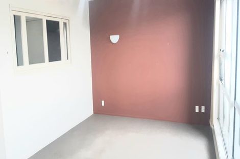 Photo of property in Stadium Garden Flats, 312/107 Thorndon Quay, Pipitea, Wellington, 6011