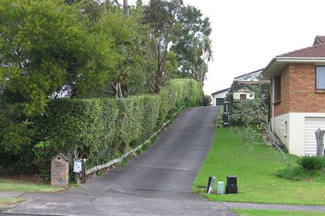 Photo of property in 1/6 Lexington Drive, Botany Downs, Auckland, 2010