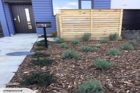 Photo of property in 5a Breakwater Way, Whitby, Porirua, 5024