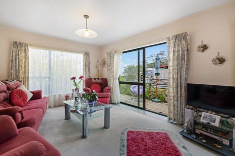 Photo of property in 11a John Road, Stanmore Bay, Whangaparaoa, 0932