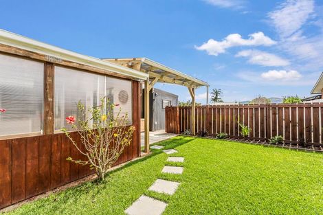 Photo of property in 17 Cook Drive, Whitianga, 3510