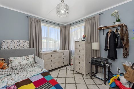 Photo of property in 8 Cricket Place, Melville, Hamilton, 3206