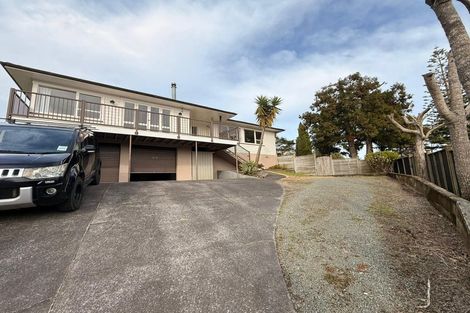 Photo of property in 28 Velma Road, Hillcrest, Auckland, 0627