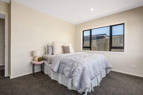 Photo of property in 4 Omaka Place, Aotea, Porirua, 5024