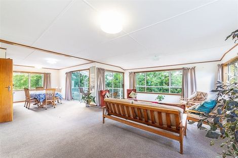 Photo of property in 21 Karaka Street, New Lynn, Auckland, 0600