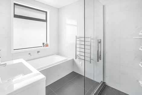 Photo of property in 8 Ekara Road, Flagstaff, Hamilton, 3210